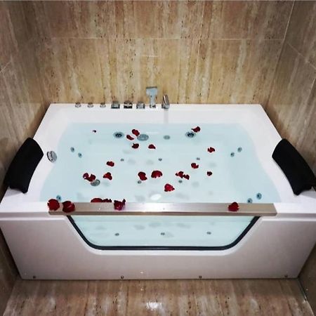 Mystic Apartments Ягодина Екстериор снимка